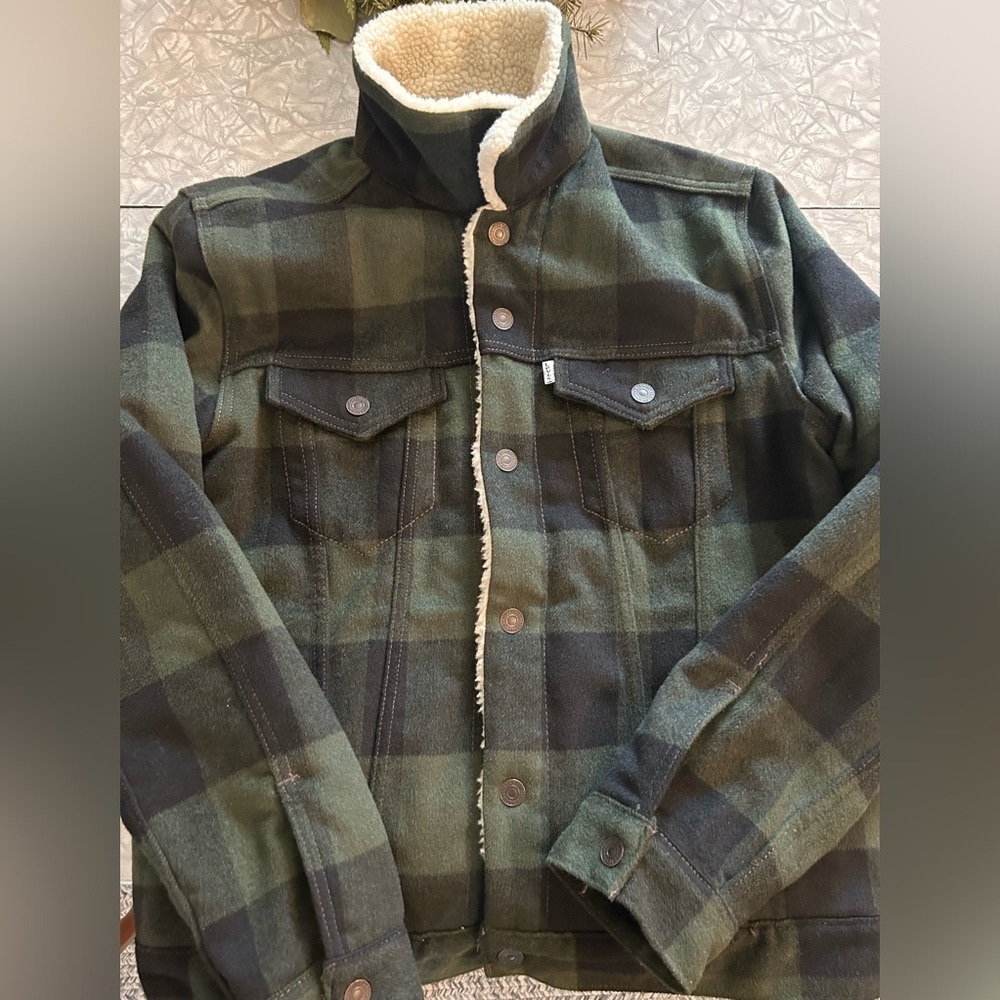 Levi’s Trucker Flannel Sherpa.  Medium. From 2017. Like Brand New